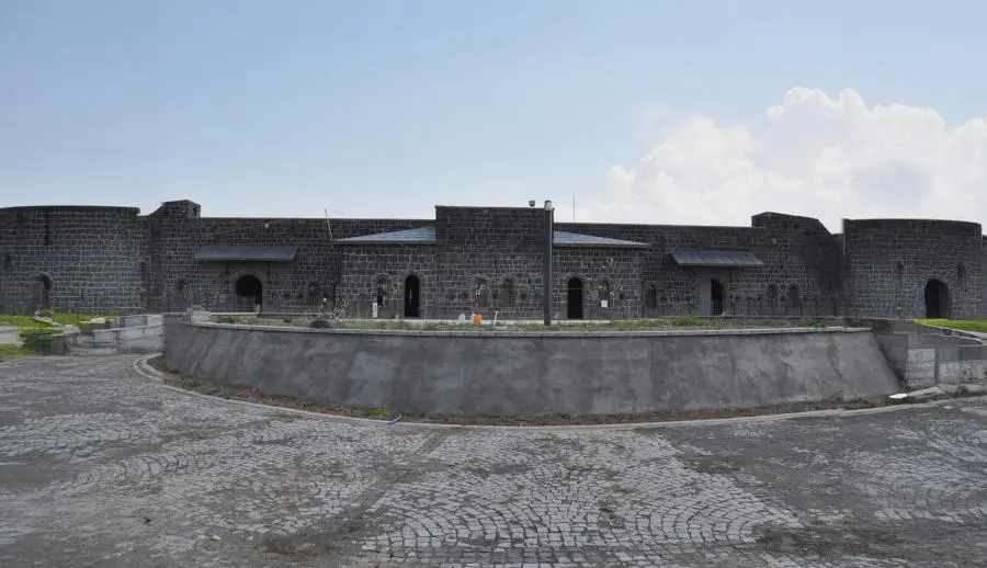 Eastern Express Tour with Travel Enthusiasts: Van, Kars, Erzurum — 20/21