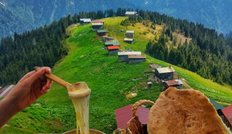 İzmir Çıkışlı 3 Gece Karadeniz Turu | Rüya Gibi Yaylalar ve Doğa Turu 2026 — 2/3