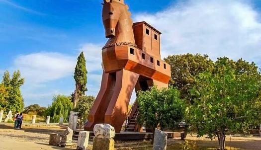 Bozcaada & Gökçeada & Çanakkale Şehitlik Turu — 1/13