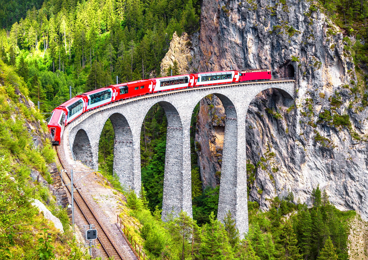 İzmir'den Bernina Express ile Avrupa'nın Büyüsüne Yolculuk — 5/6