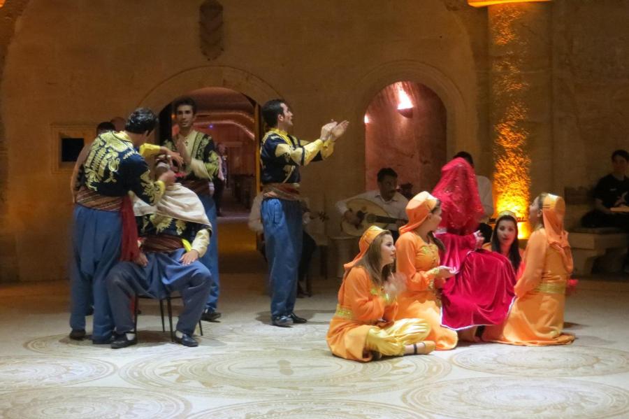 Kapadokya Ihlara Vadisi ve Hacı Bektaş Turu (1 Gece Konaklama) — 20/21