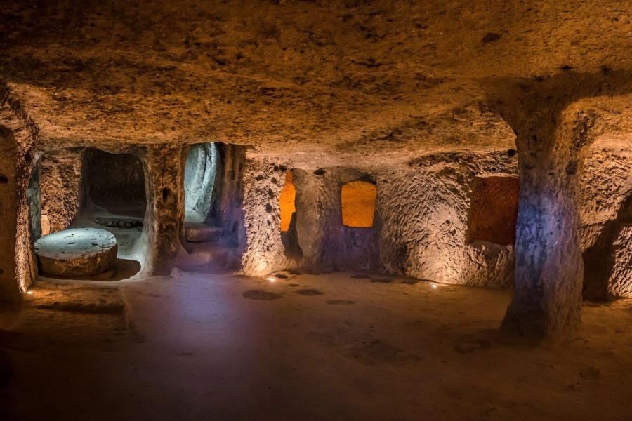 Kapadokya Ihlara Vadisi ve Hacı Bektaş Turu (1 Gece Konaklama) — 9/21