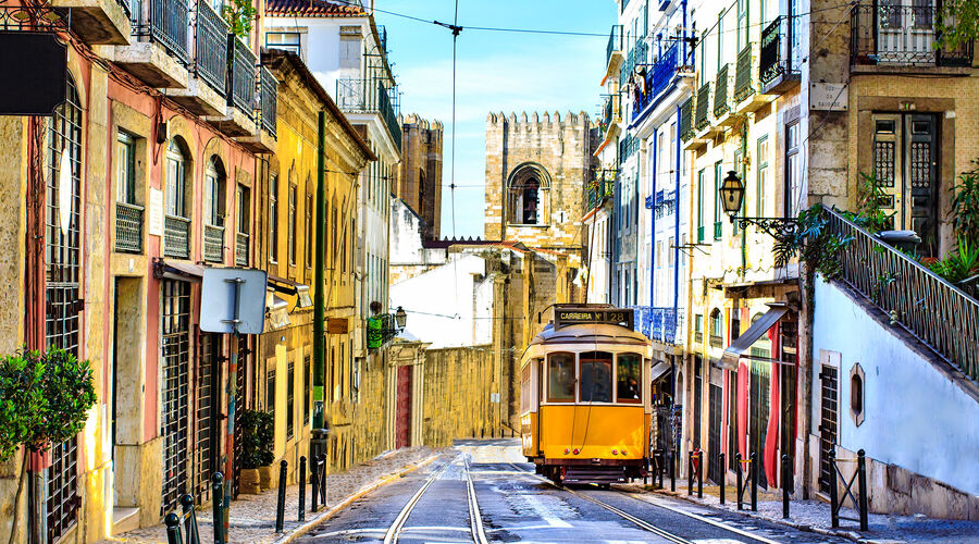 Portugal Discovery - Porto and Lisbon Tour — 3/9
