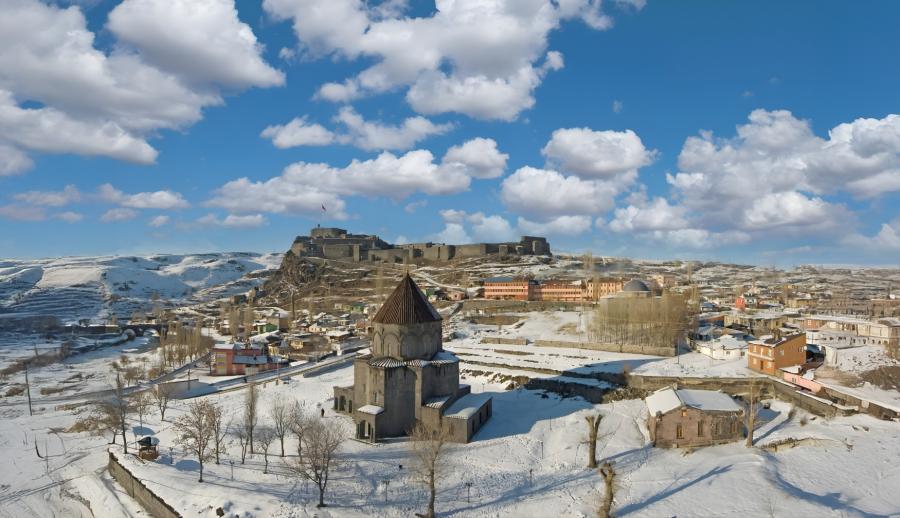 Gezi Tutkunları ile Uçaklı Doğu Ekspresi Turu: Van, Kars, Erzurum — 14/21