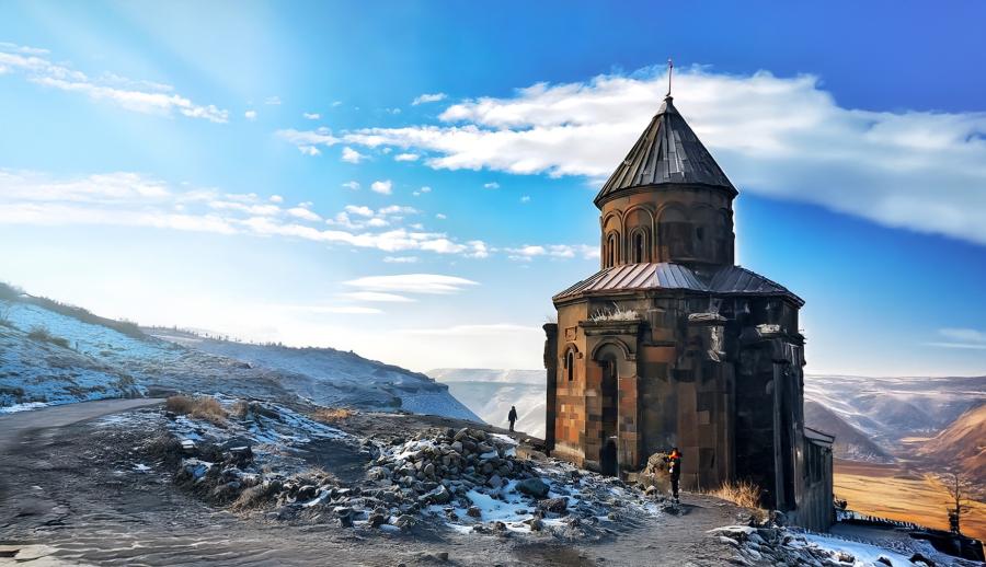 Gezi Tutkunları ile Uçaklı Doğu Ekspresi Turu: Van, Kars, Erzurum — 17/21
