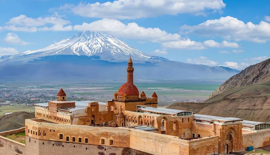 Gezi Tutkunları ile Uçaklı Doğu Ekspresi Turu: Van, Kars, Erzurum — 10/21