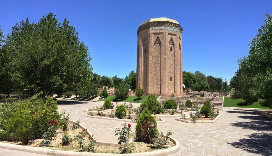 Uçakla Kafkas Üçgeni: Doğu Ekspresi ile Van, Nahçıvan ve Kars Turu — 15/21