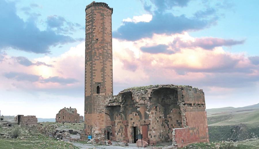 Uçakla Kafkas Üçgeni: Doğu Ekspresi ile Van, Nahçıvan ve Kars Turu — 21/21