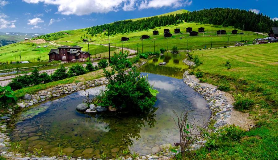 Gezi Tutkunları ile Uçaklı Doğu Karadeniz ve Batum Turu (4 Gece) — 4/21