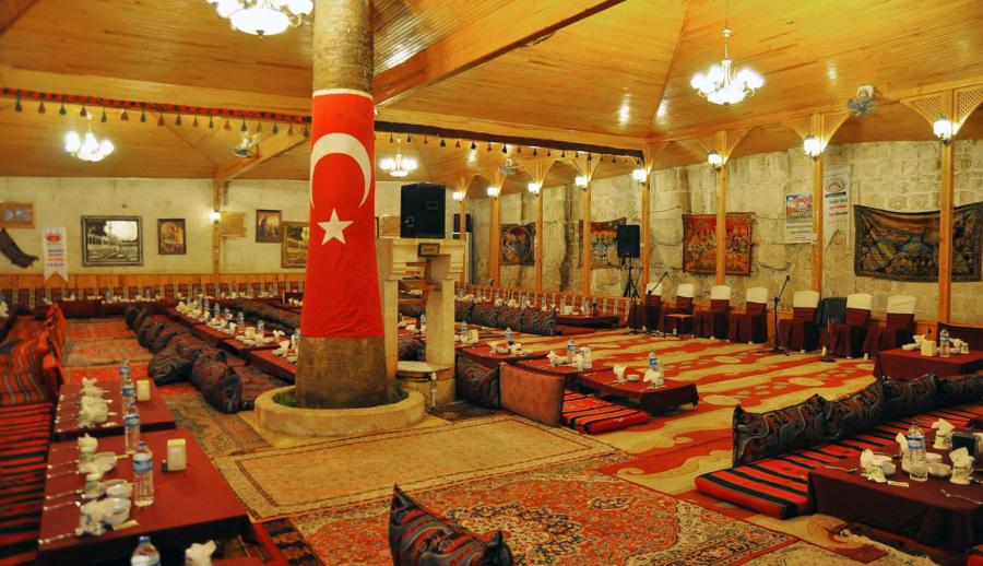 Uçaklı Butik Gaziantep, Urfa, Mardin ve Diyarbakır Turu (2 Gece Konaklama) — 12/21