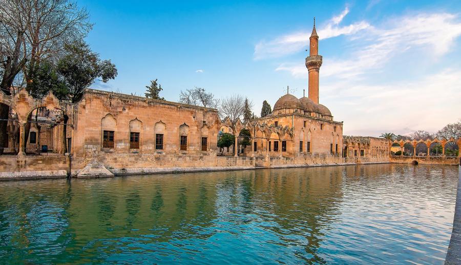 Uçaklı Butik Gaziantep, Urfa, Mardin ve Diyarbakır Turu (2 Gece Konaklama) — 10/21