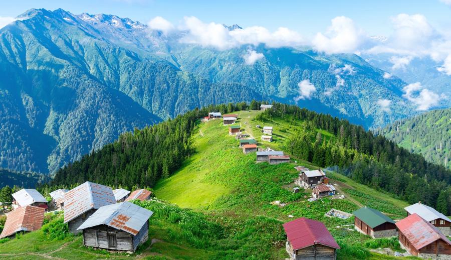 Uçakla Doğu Karadeniz ve Gürcistan Turu: Batum, Tiflis, Kars ve Erzurum — 9/21